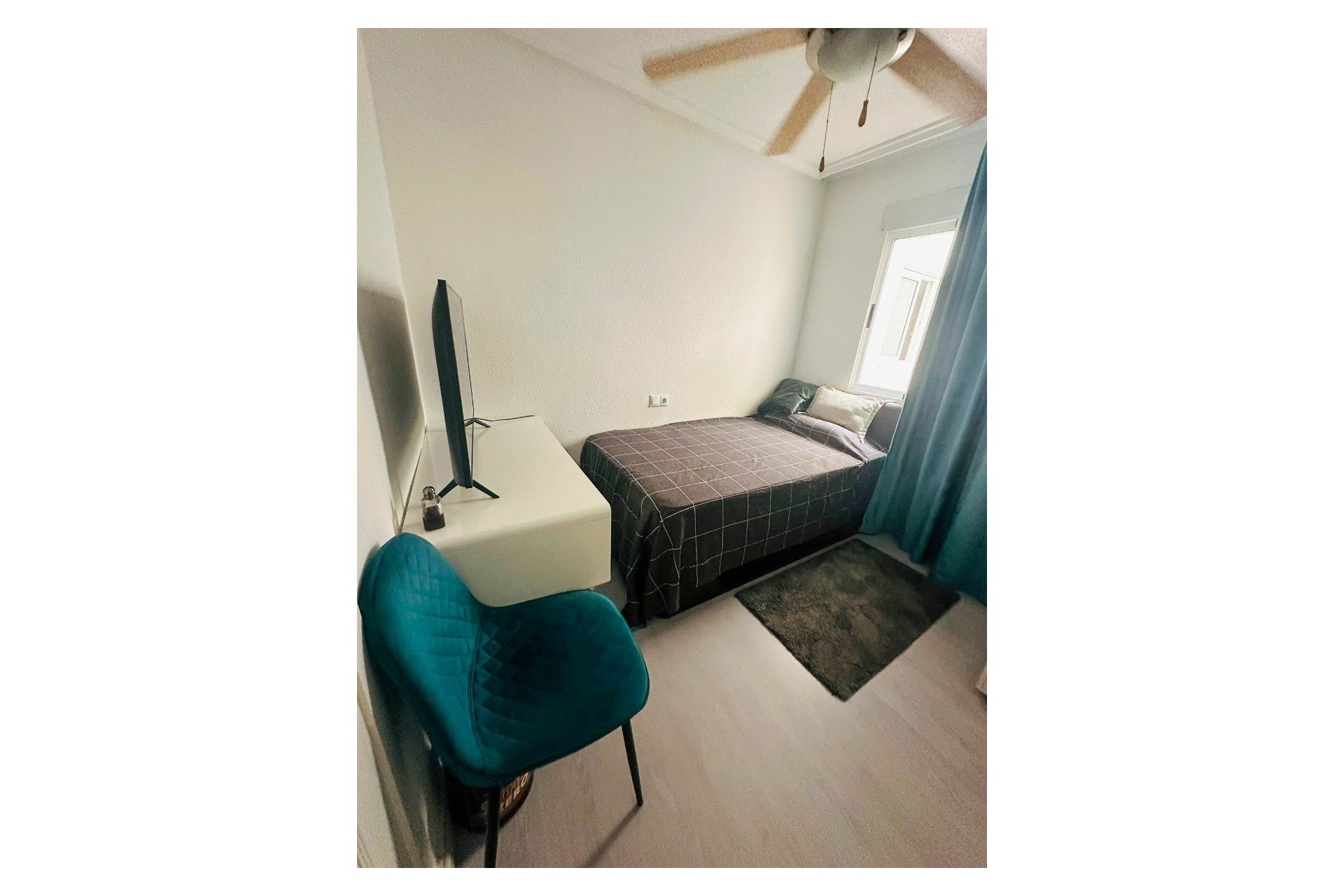 Resale - Apartment  -
Torrevieja - Parque de las Naciones