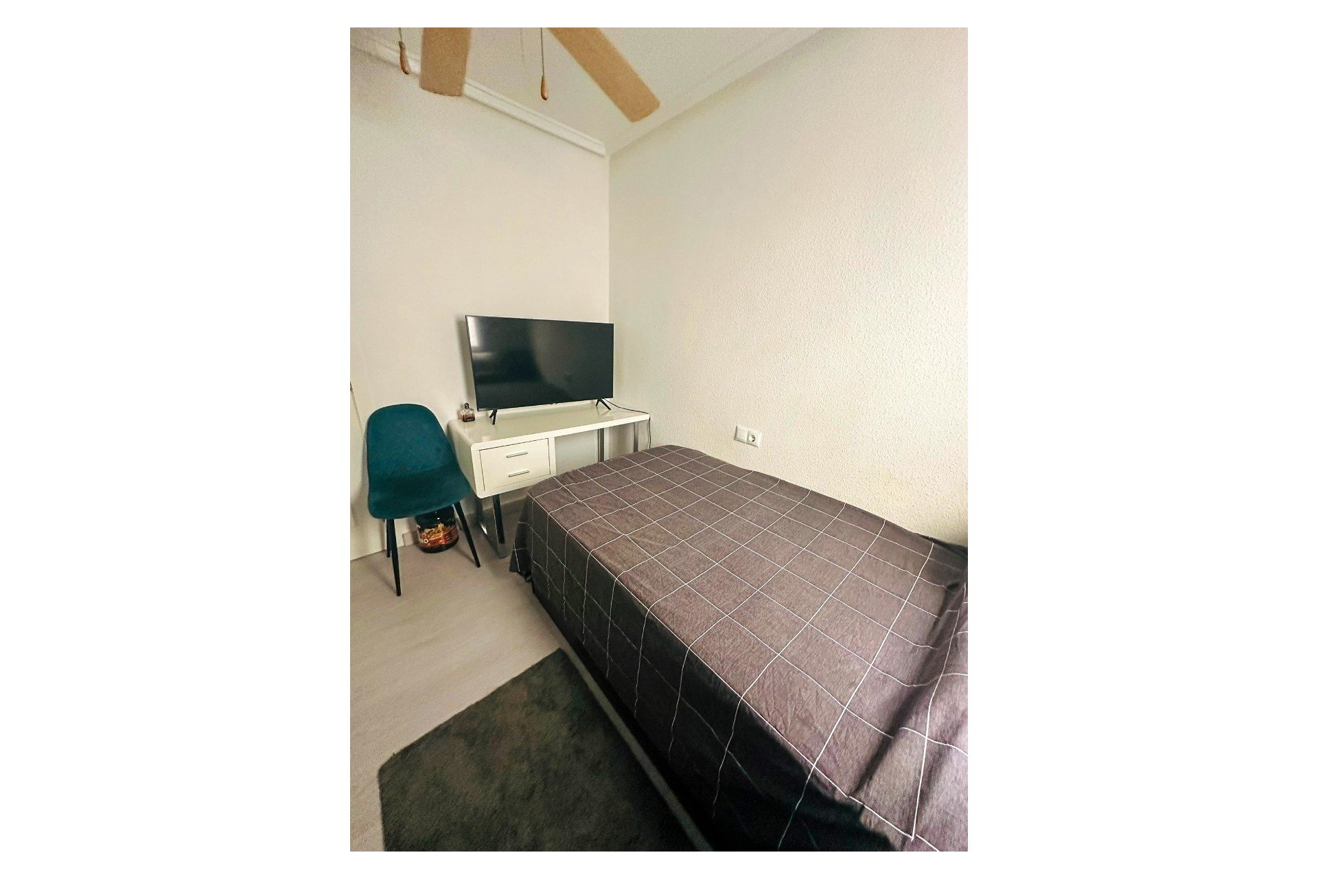 Resale - Apartment  -
Torrevieja - Parque de las Naciones