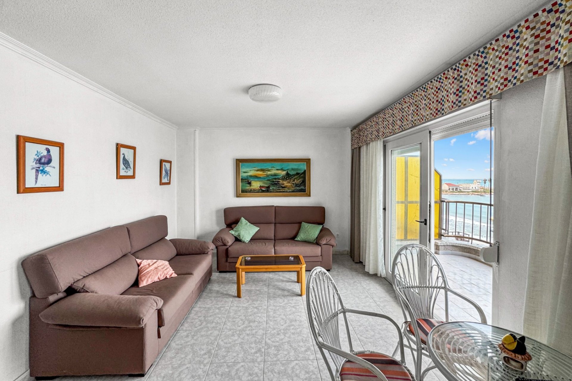 Resale - Apartment  -
Torrevieja - Playa de los Locos