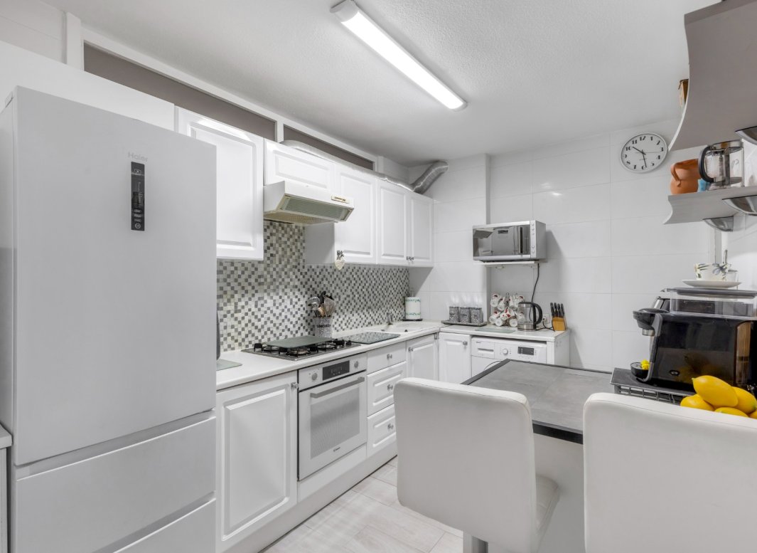 Resale - Apartment  -
Torrevieja - Playa del Cura