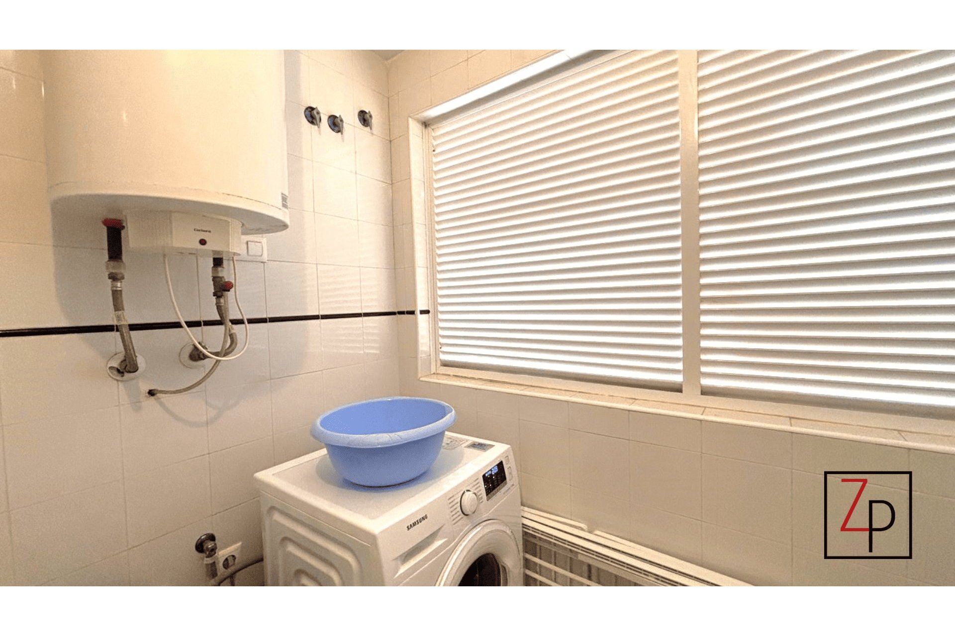 Resale - Apartment  -
Torrevieja - Punta Prima