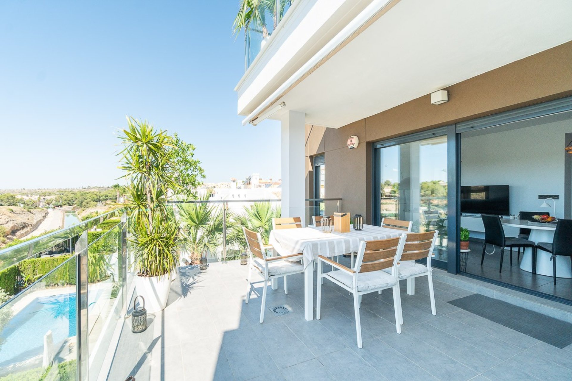 Resale - Apartment  -
Villamartín - La fuente