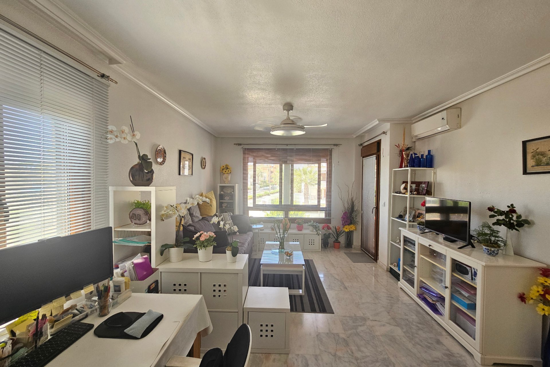 Resale - Apartment  -
Villamartín - PAU 8