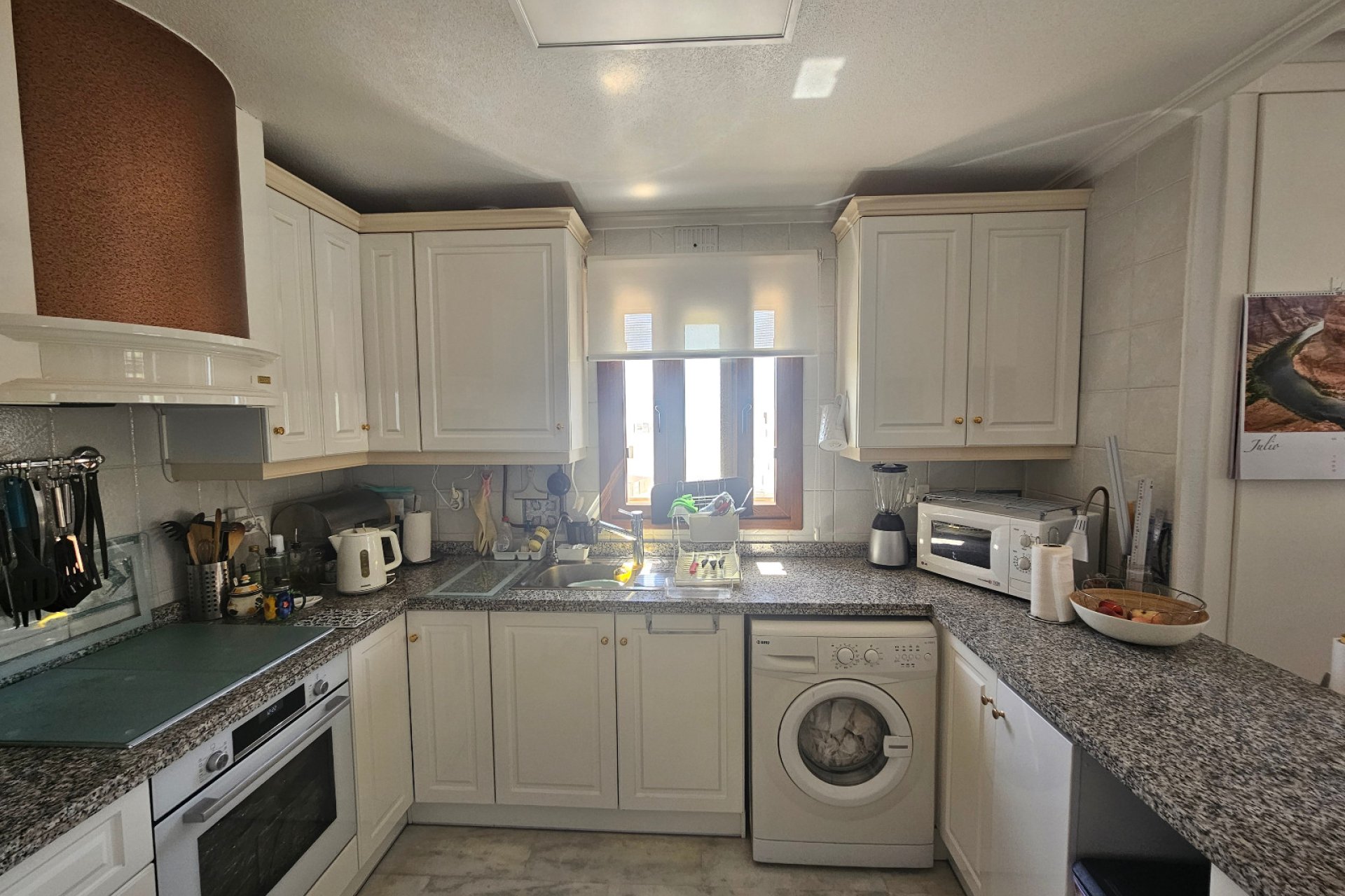 Resale - Apartment  -
Villamartín - PAU 8