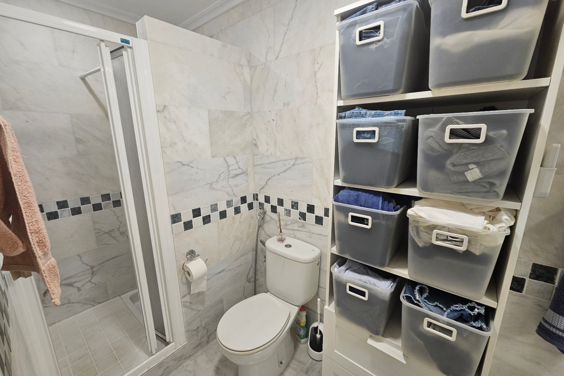 Resale - Apartment  -
Villamartín - PAU 8