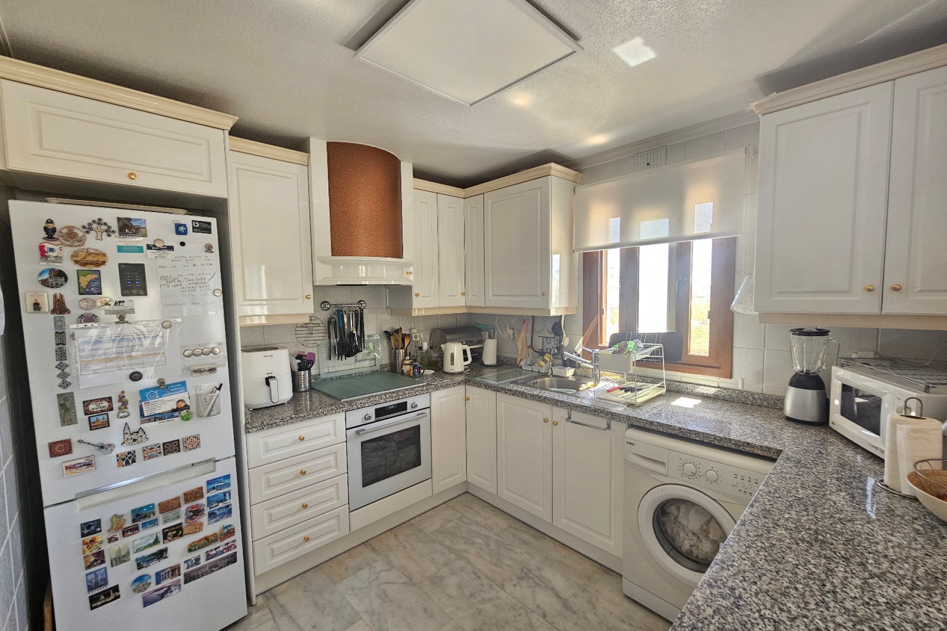 Resale - Apartment  -
Villamartín - PAU 8