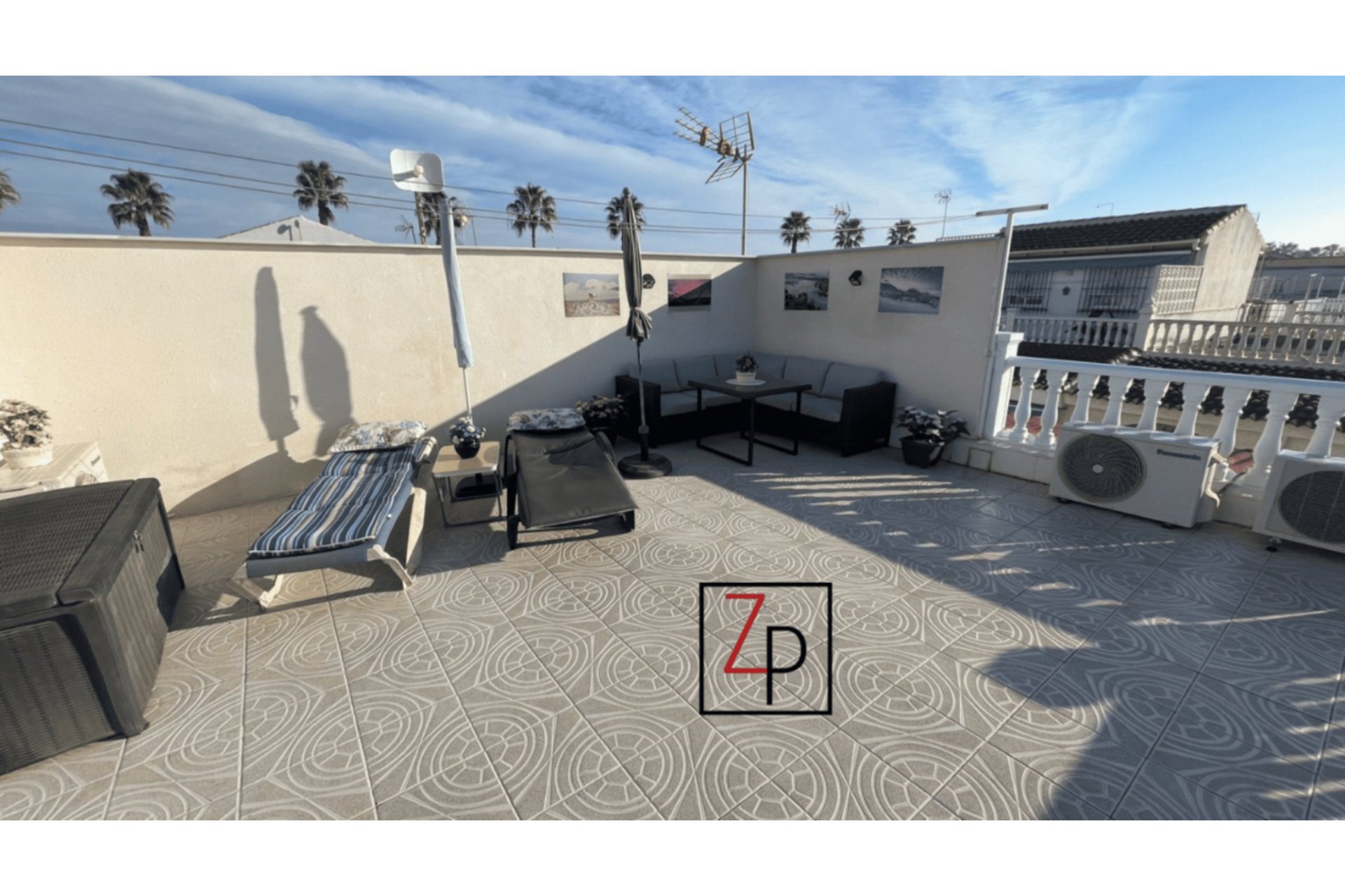 Resale - Bungalow -
Los Alcazares