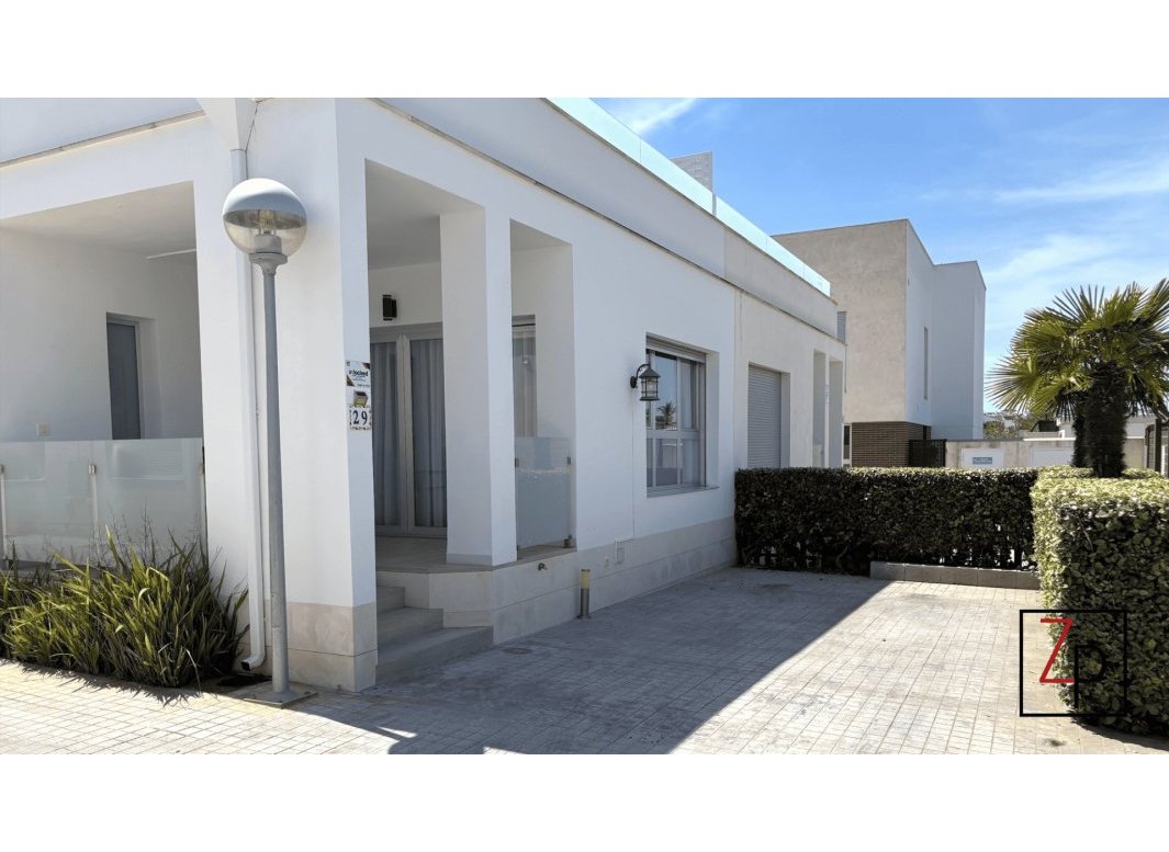 Resale - Bungalow -
Orihuela Costa - Villamartín