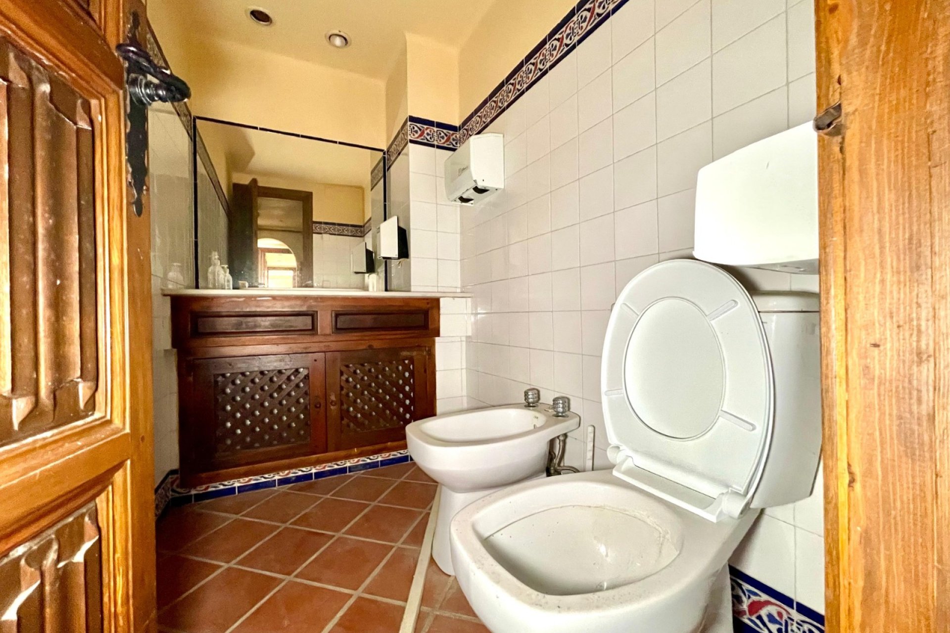 Resale - Commercial -
Torrevieja - Playa Los Locos