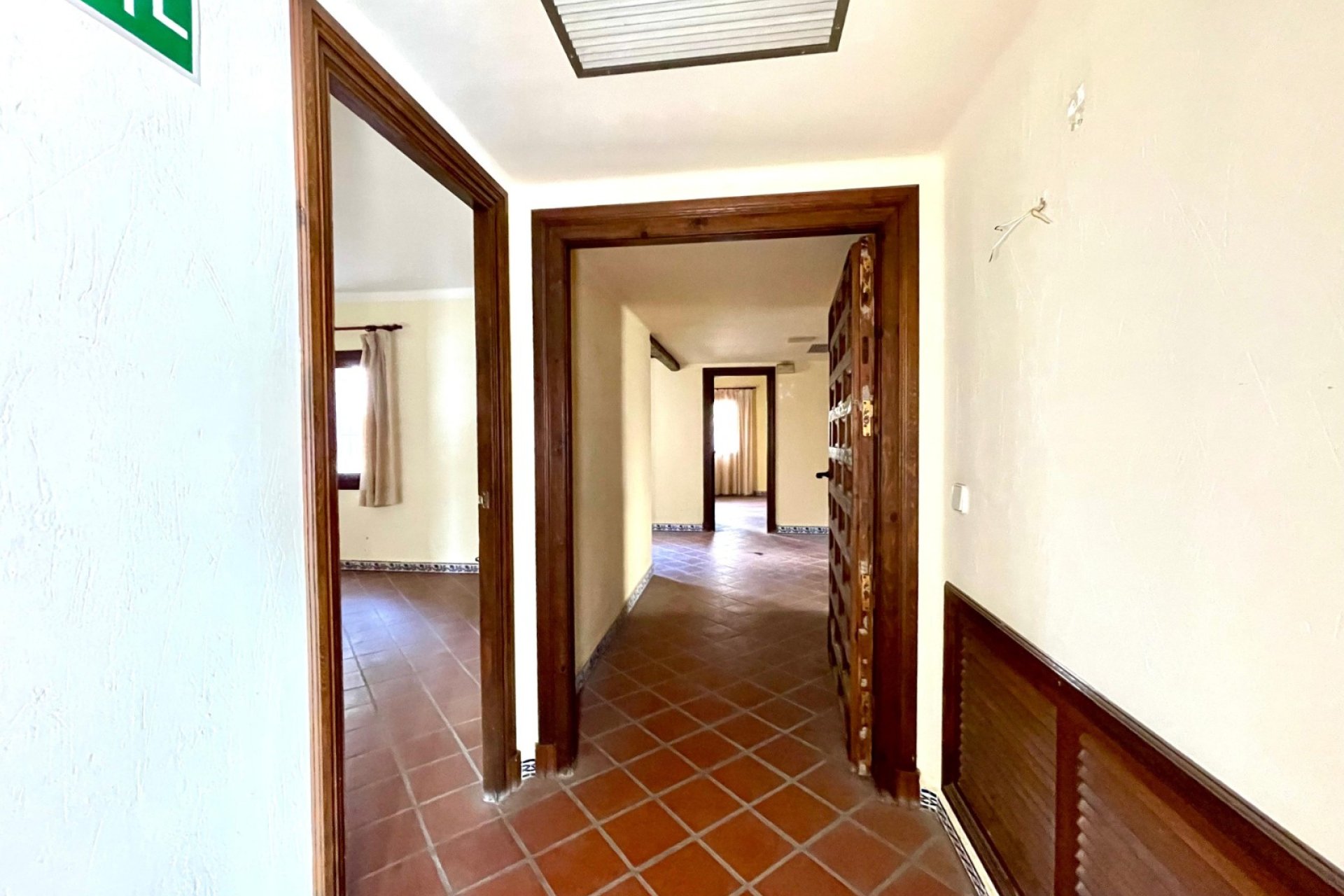 Resale - Commercial -
Torrevieja - Playa Los Locos