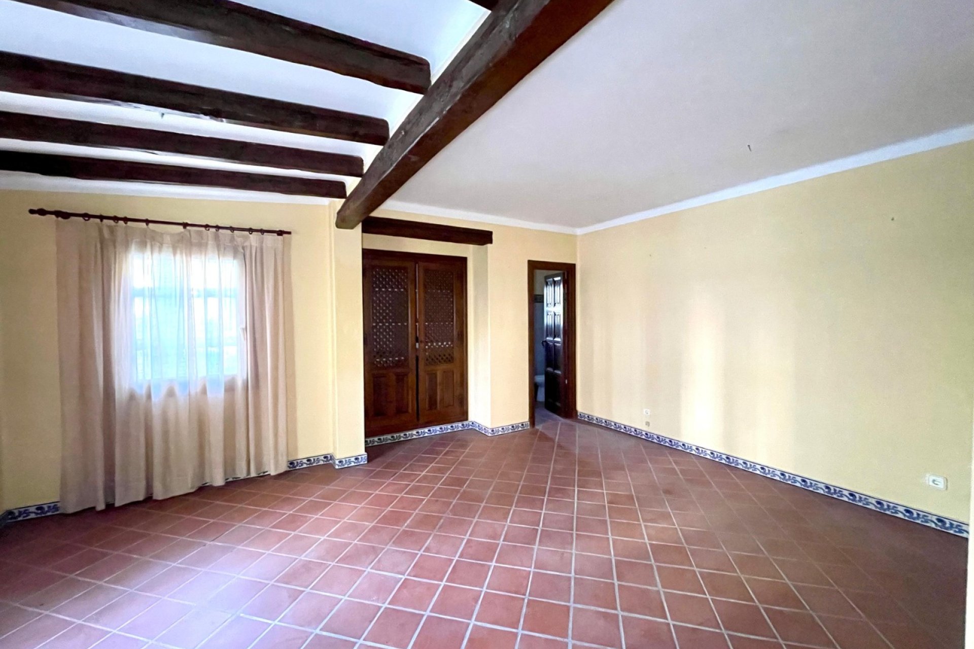 Resale - Commercial -
Torrevieja - Playa Los Locos