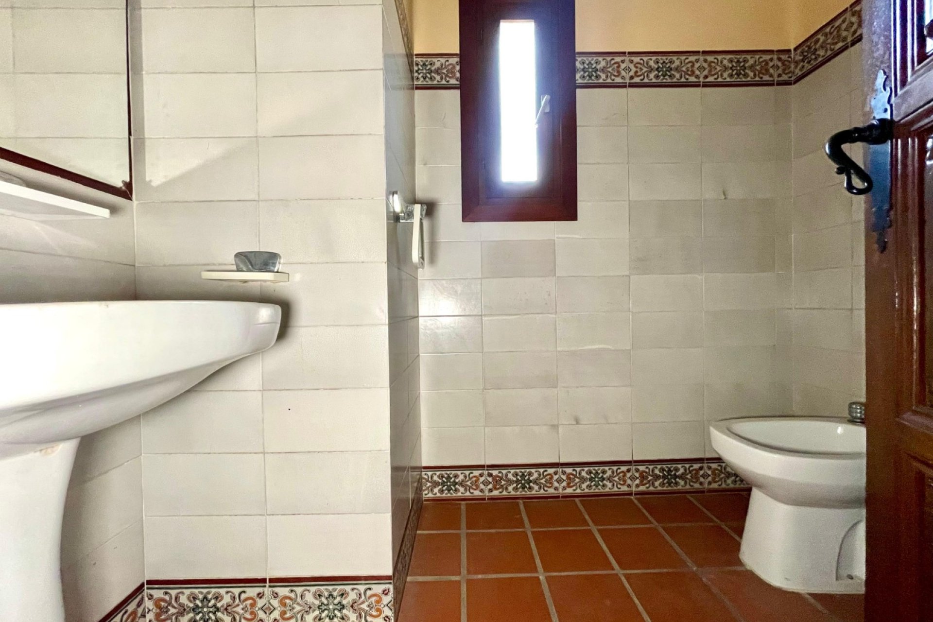 Resale - Commercial -
Torrevieja - Playa Los Locos