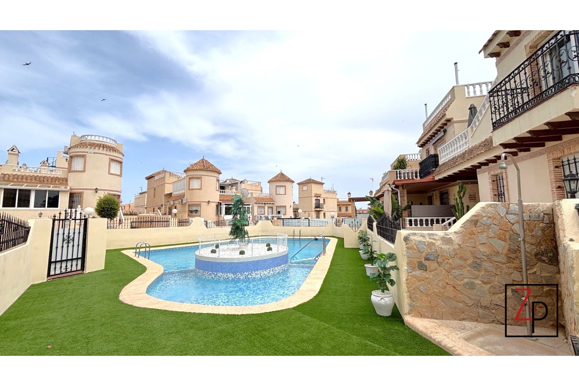 Resale - Duplex -
Orihuela Costa