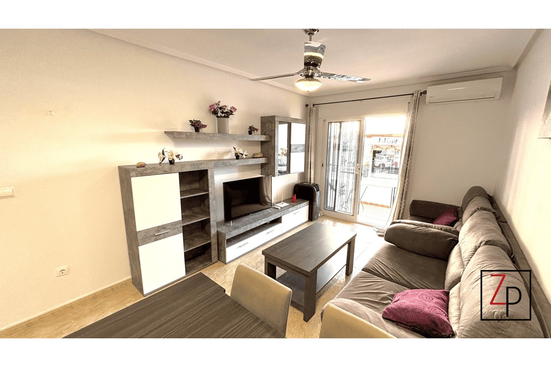 Resale - Ground floor apartment -
San Miguel de Salinas - Pueblo