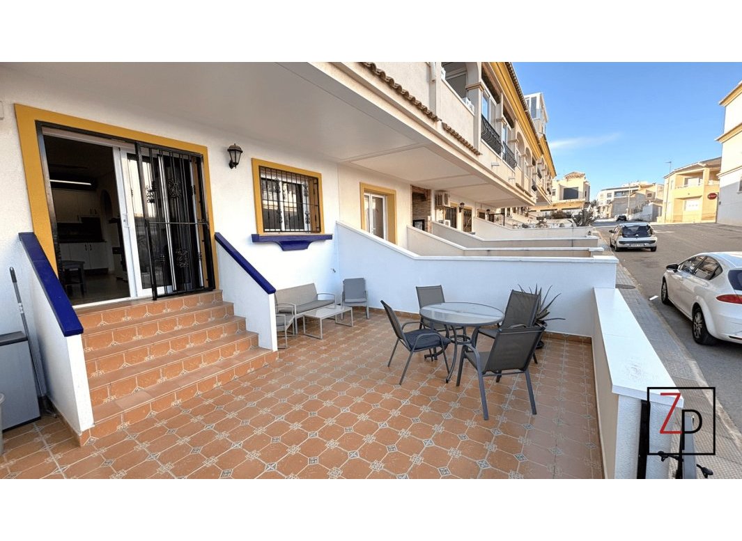 Resale - Ground floor apartment -
San Miguel de Salinas - Pueblo