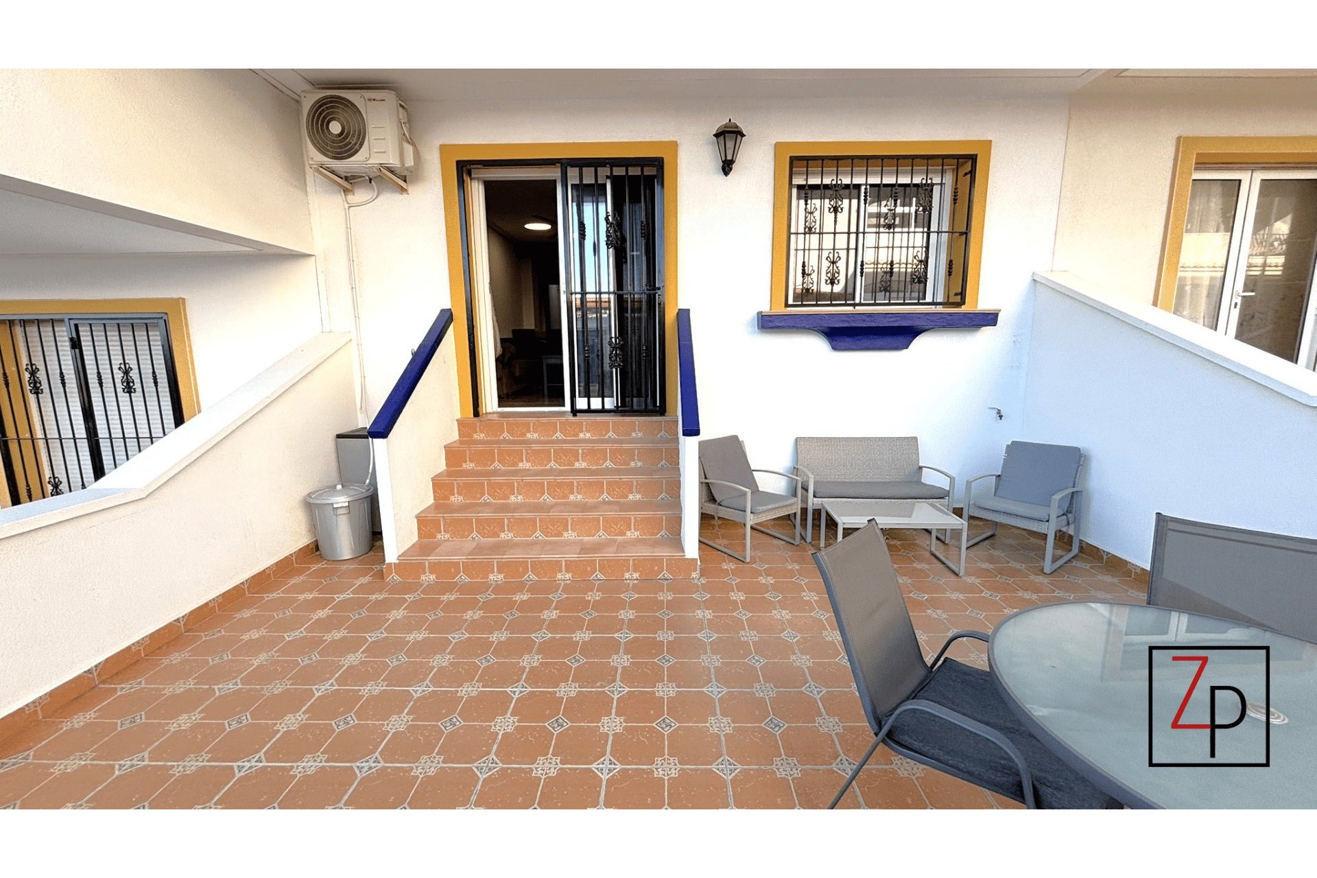 Resale - Ground floor apartment -
San Miguel de Salinas - Pueblo