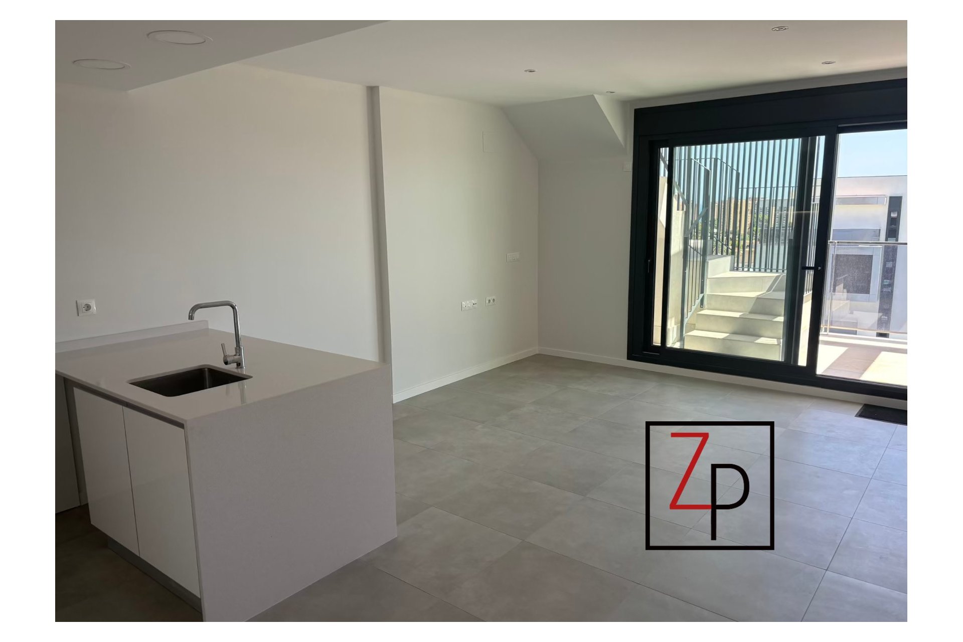 Resale - Penthouse -
Alicante - Campoamor