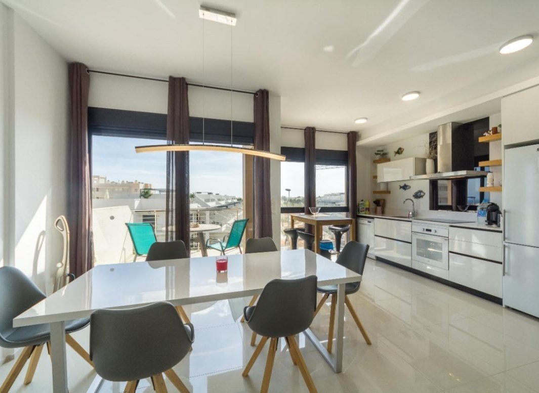 Resale - Penthouse -
Orihuela Costa - Villamartín