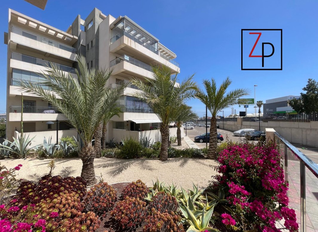 Resale - Penthouse -
Orihuela Costa - Villamartín