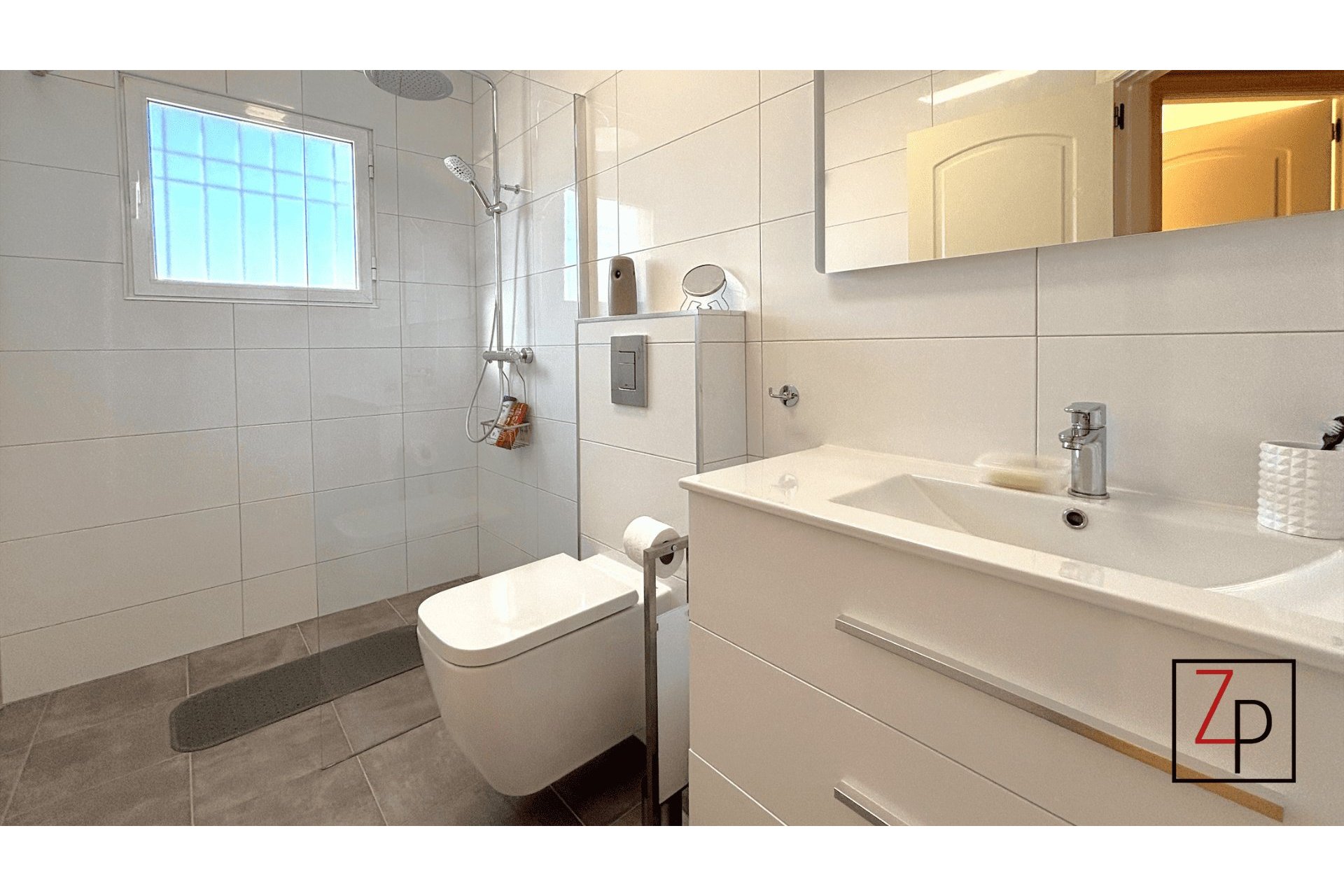 Resale - Quad House -
Villamartín - PAU 8