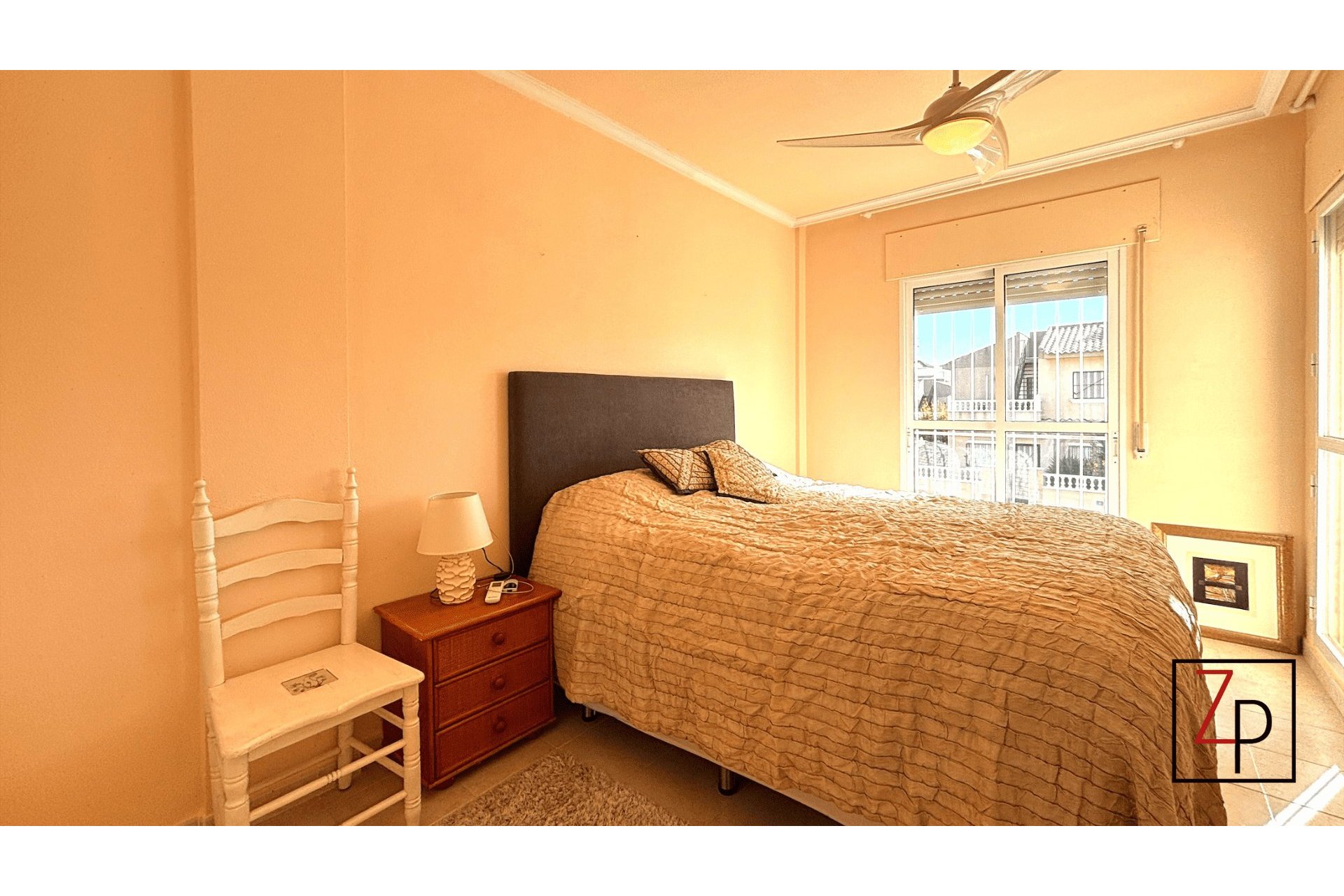 Resale - Quad House -
Villamartín - PAU 8