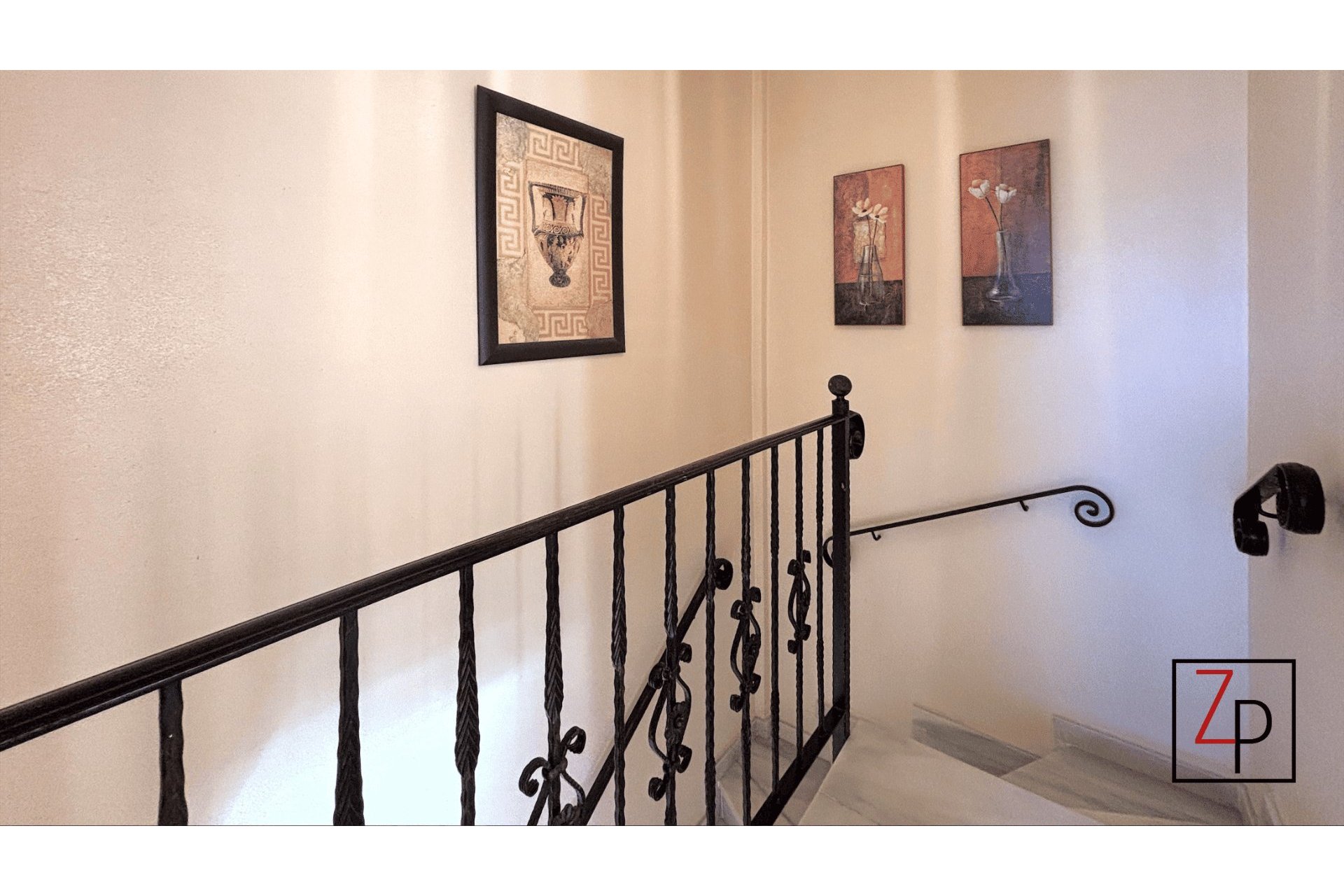 Resale - Quad House -
Villamartín - PAU 8