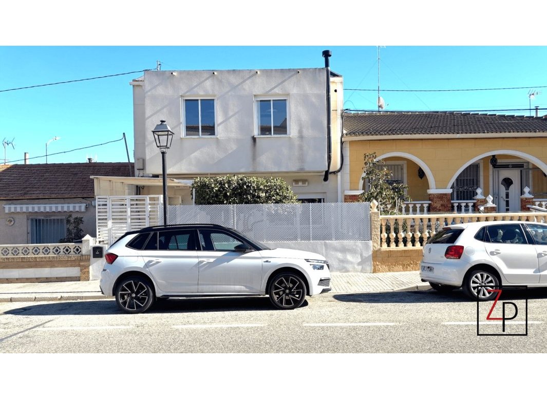 Resale - Townhouse -
Algorfa - Pueblo