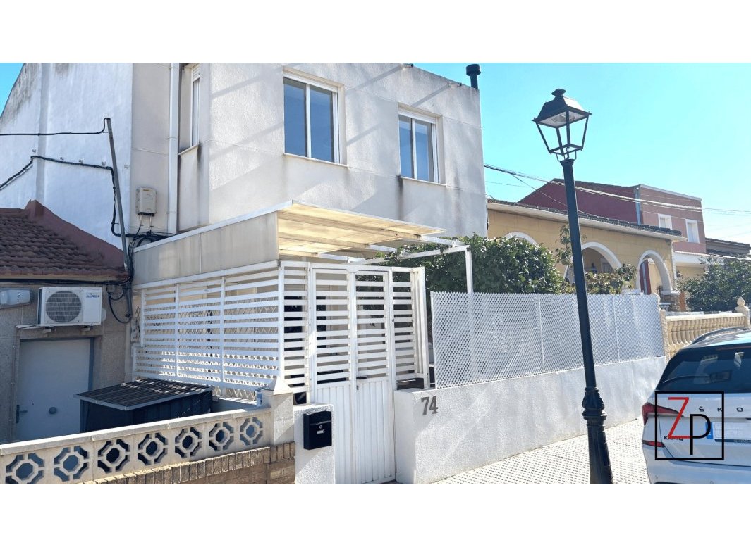 Resale - Townhouse -
Algorfa - Pueblo