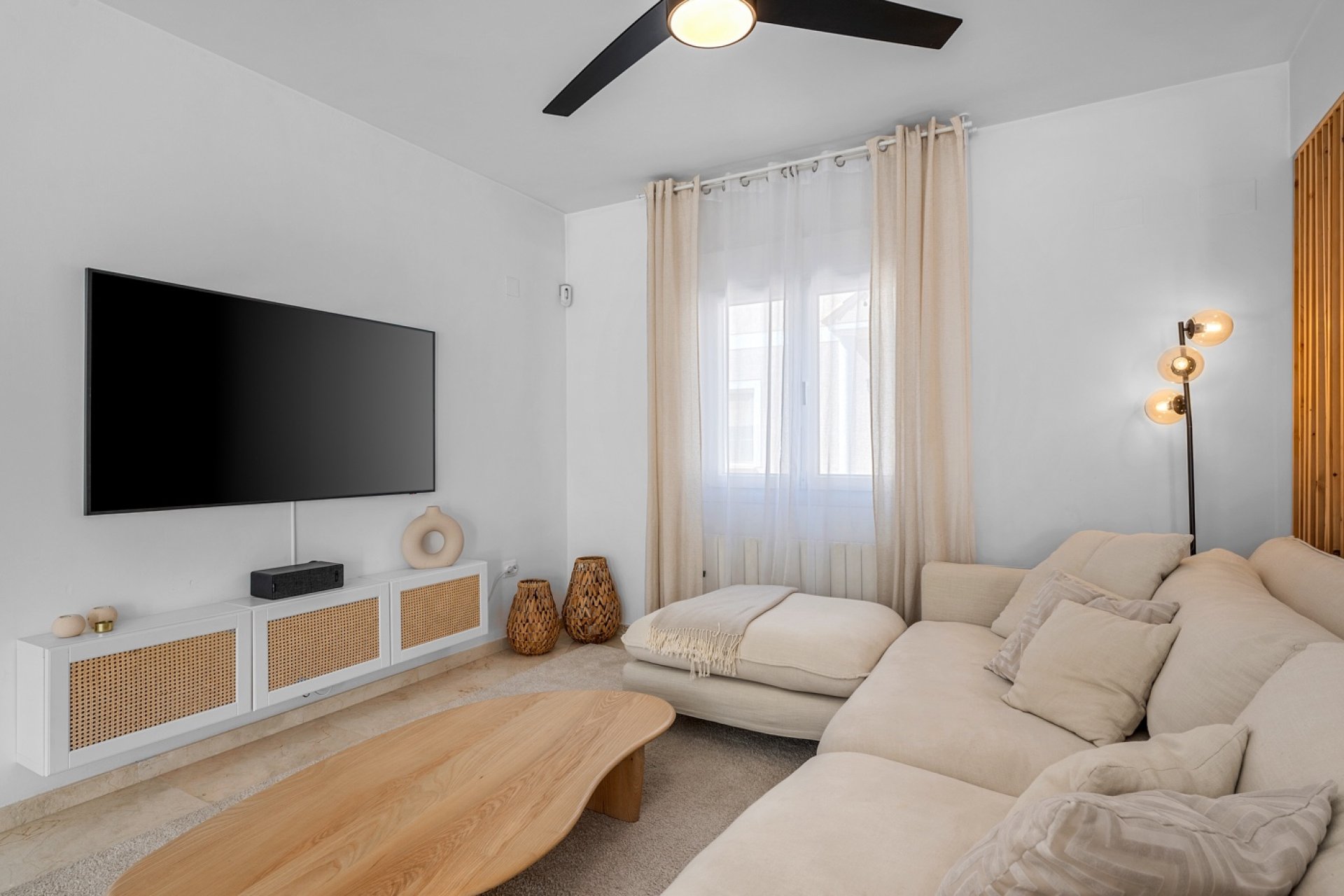 Resale - Townhouse -
Alicante - Playa San Juan