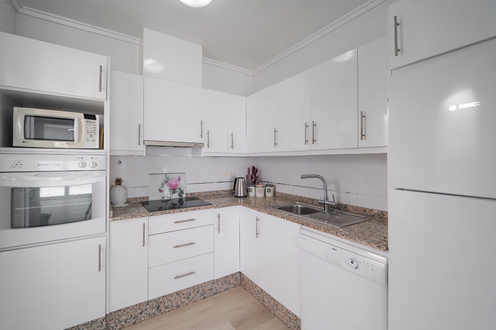 Resale - Townhouse -
Ciudad Quesada - town