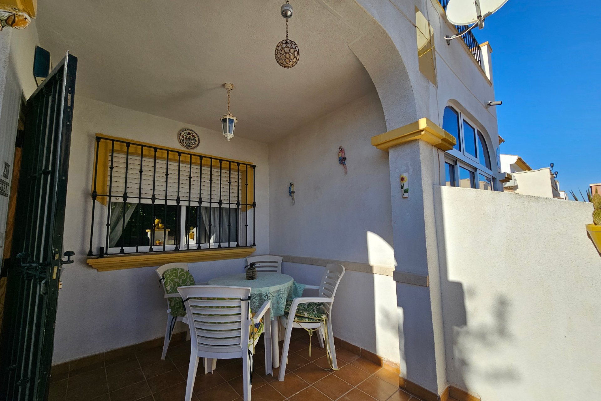 Resale - Townhouse -
Los Altos - Laderas Del Sol