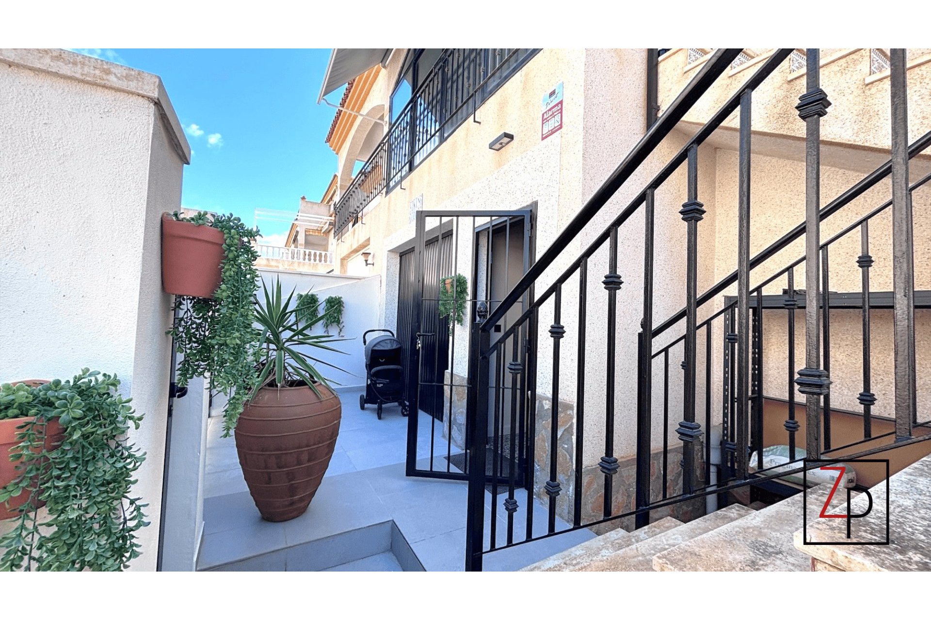 Resale - Townhouse -
Orihuela Costa - Playa Flamenca