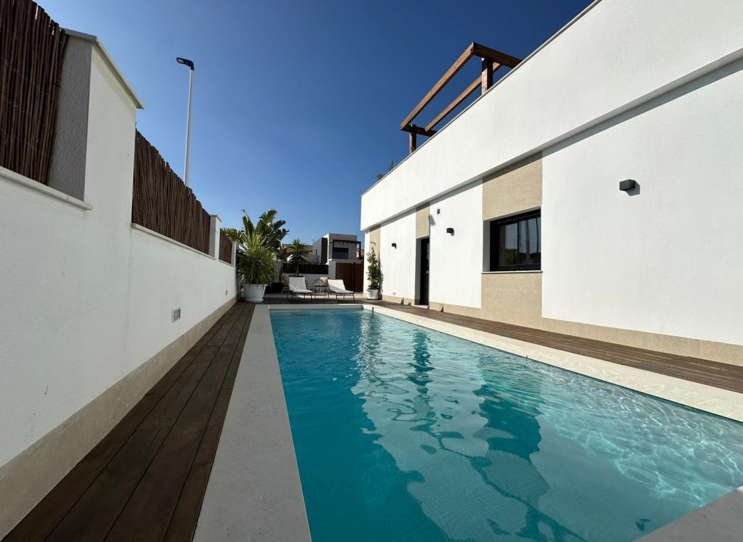 Resale - Townhouse -
San Javier - Santiago de la Ribera