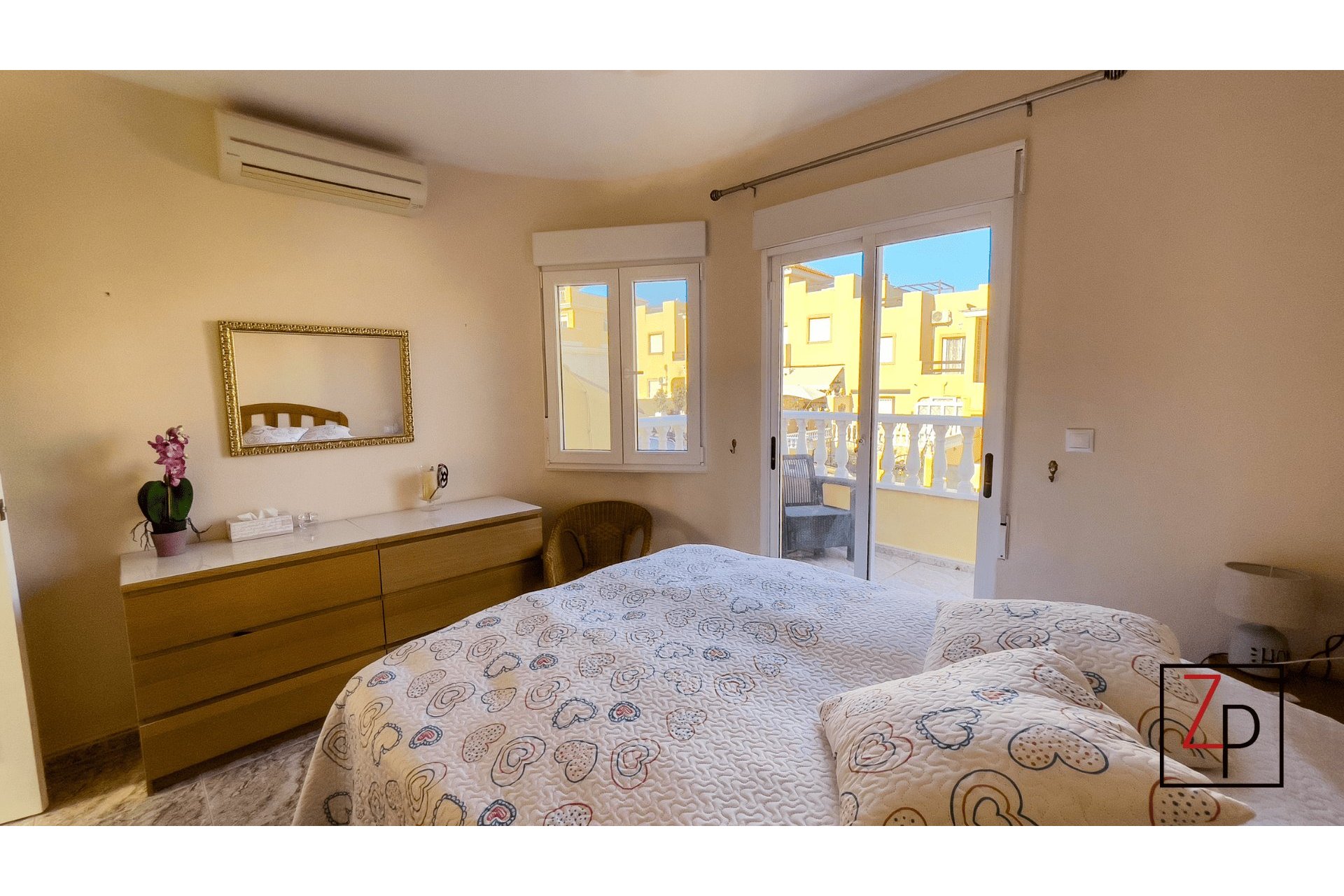 Resale - Townhouse -
San Miguel de Salinas - Blue Lagoon