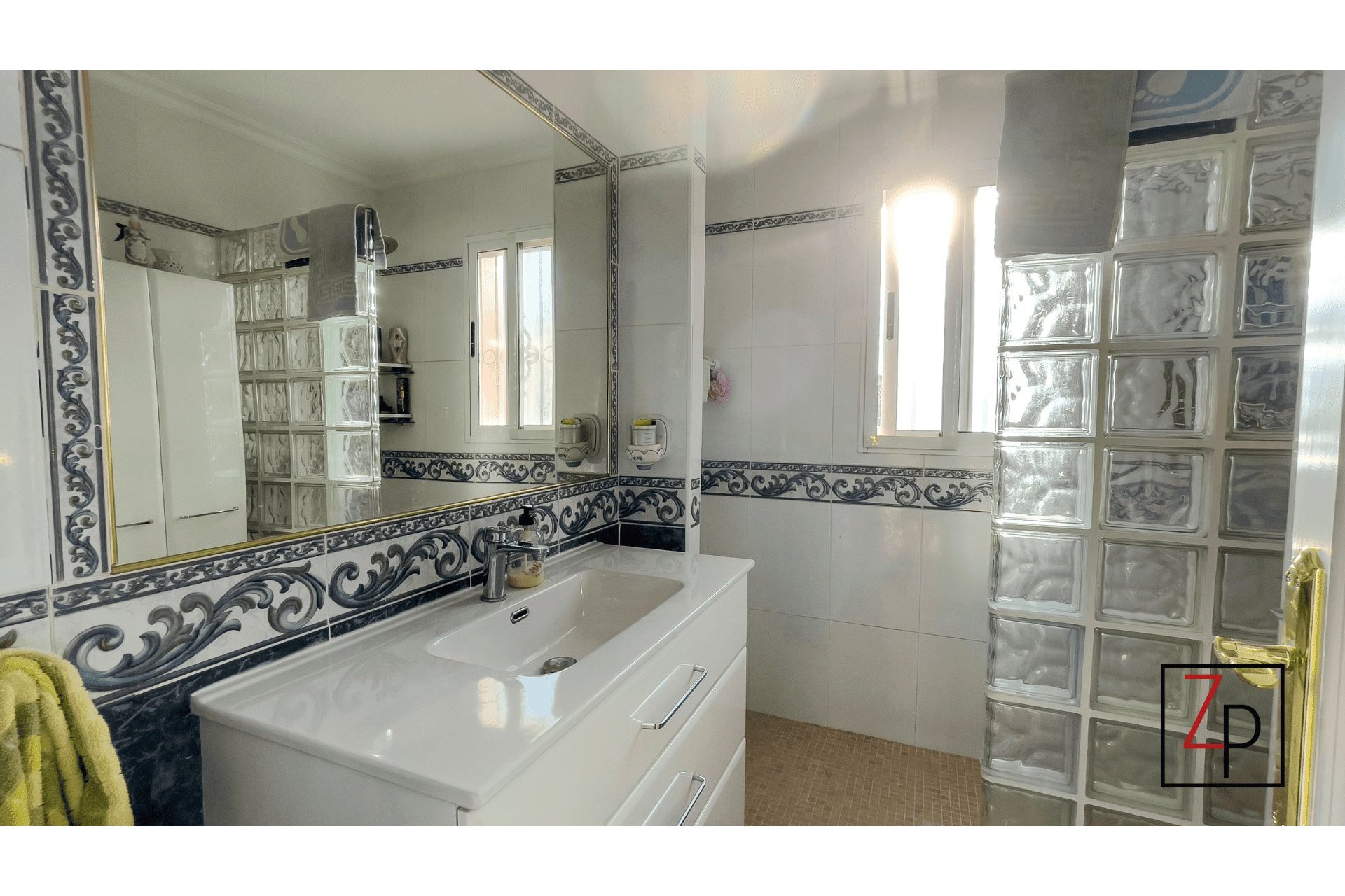 Resale - Townhouse -
San Miguel de Salinas - Blue Lagoon