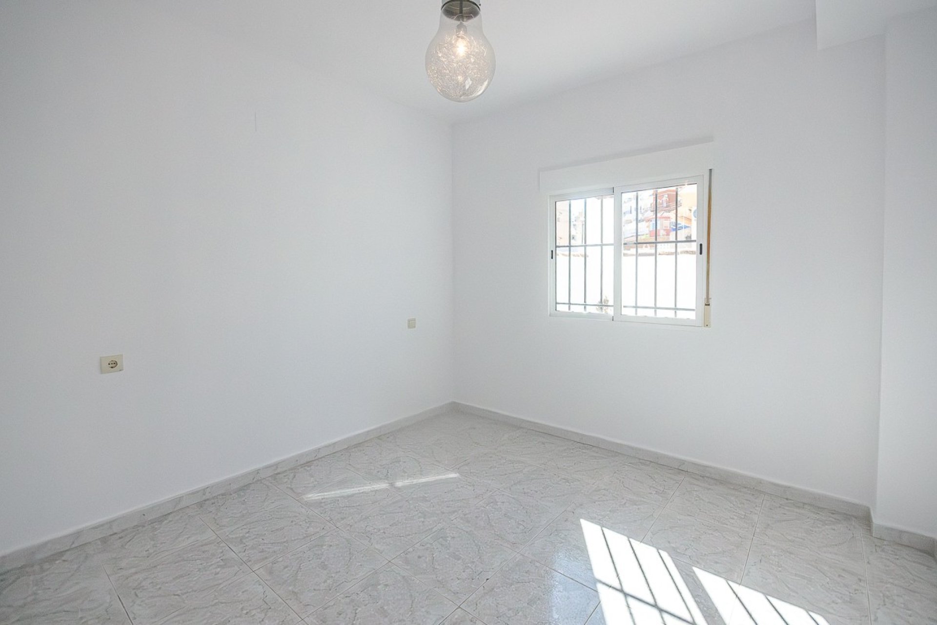 Resale - Townhouse -
San Miguel de Salinas