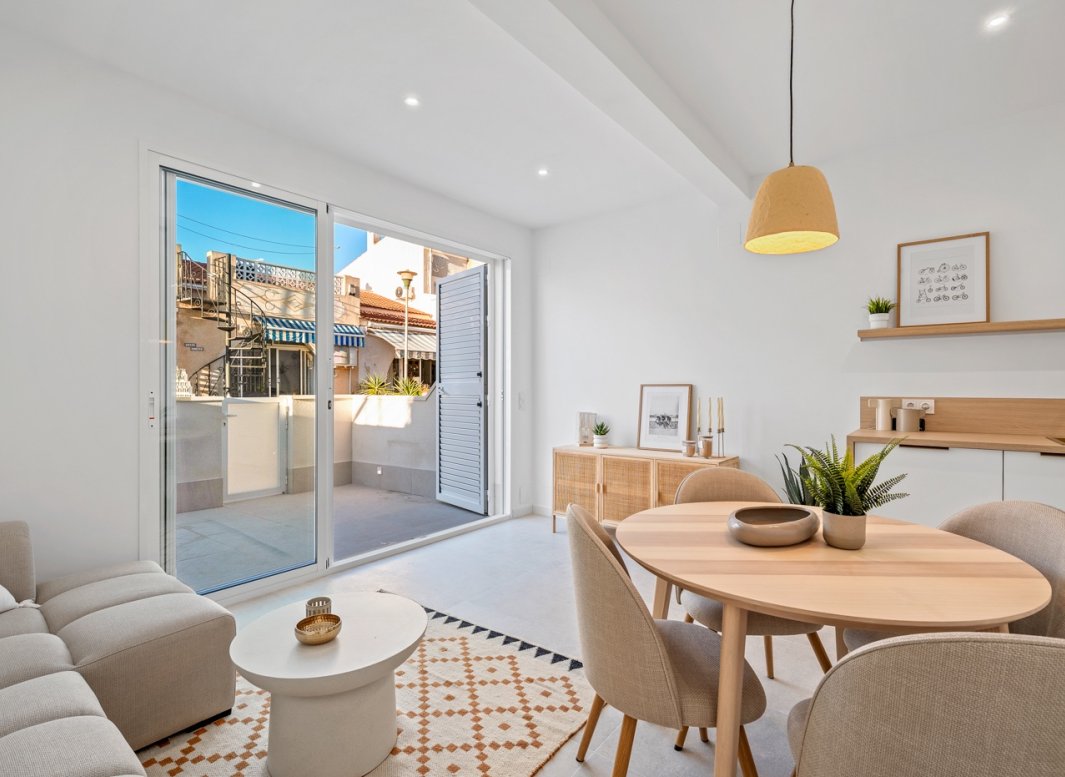 Resale - Townhouse -
Torrevieja - El Chaparral