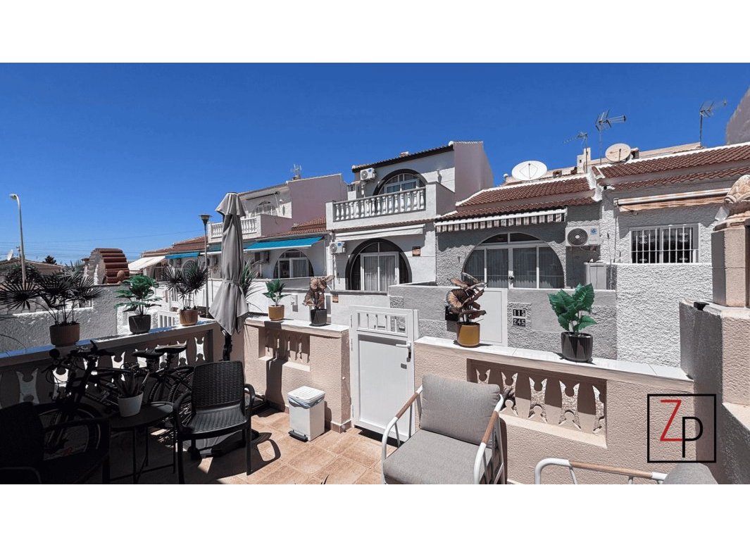 Resale - Townhouse -
Torrevieja - El Chaparral