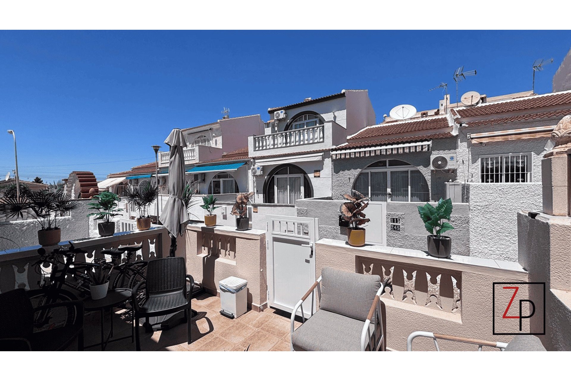 Resale - Townhouse -
Torrevieja - El Chaparral
