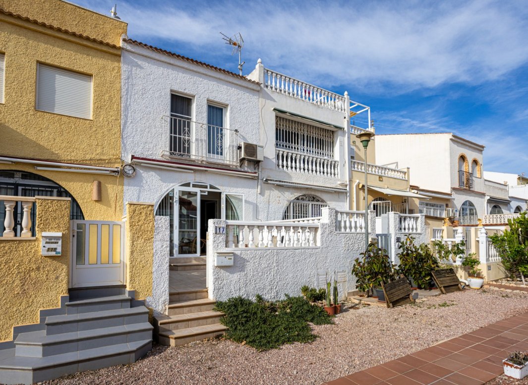 Resale - Townhouse -
Torrevieja - La Siesta