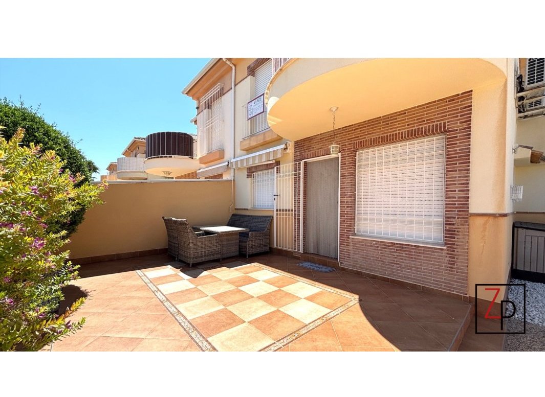 Resale - Townhouse -
Villamartín - PAU 8