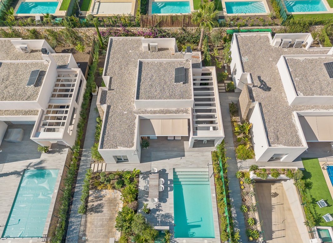 Resale - Villa -
3409 - La finca Golf