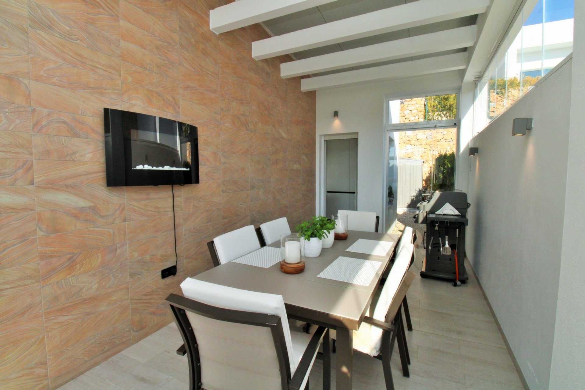 Resale - Villa -
3409 - La finca Golf