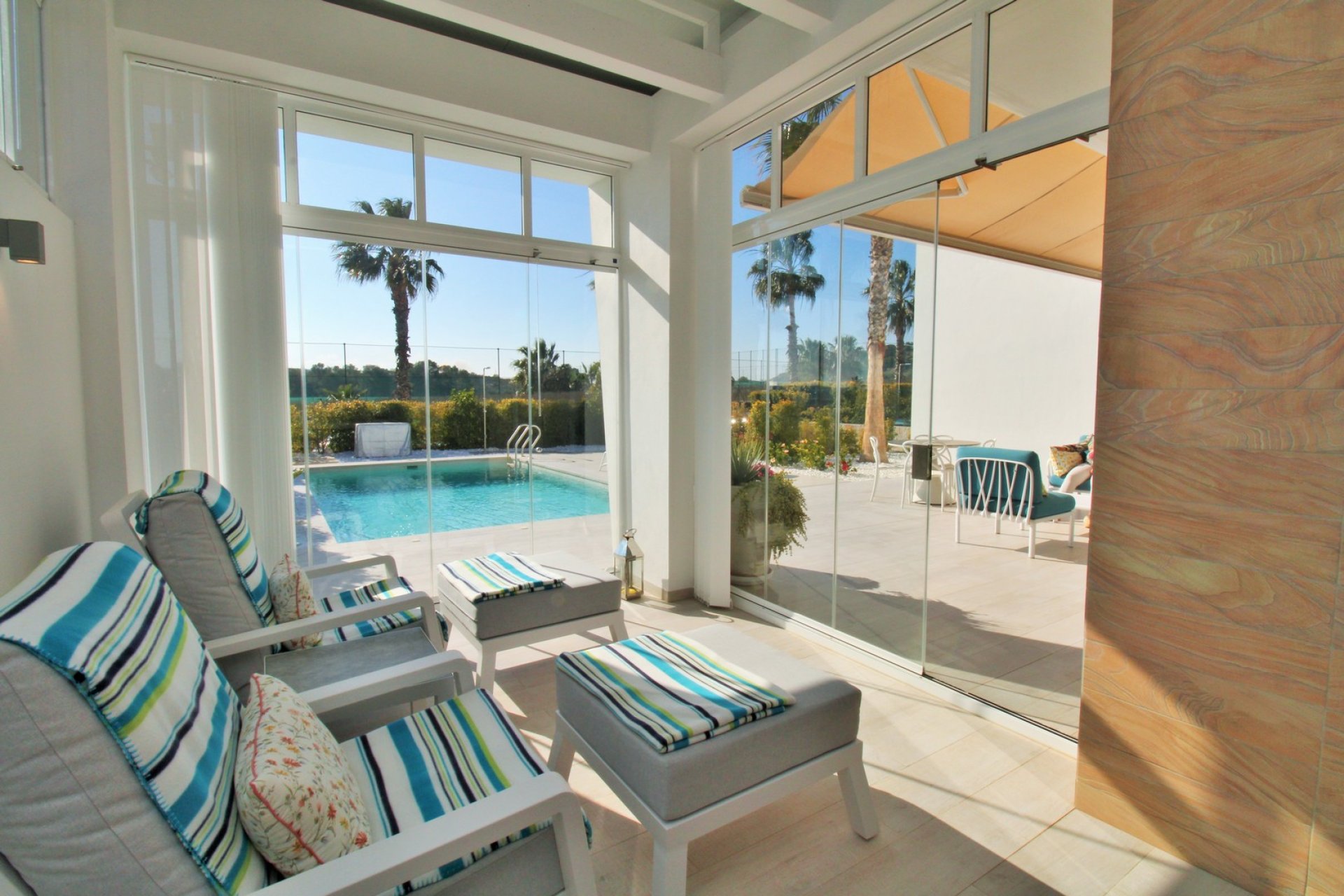 Resale - Villa -
3409 - La finca Golf