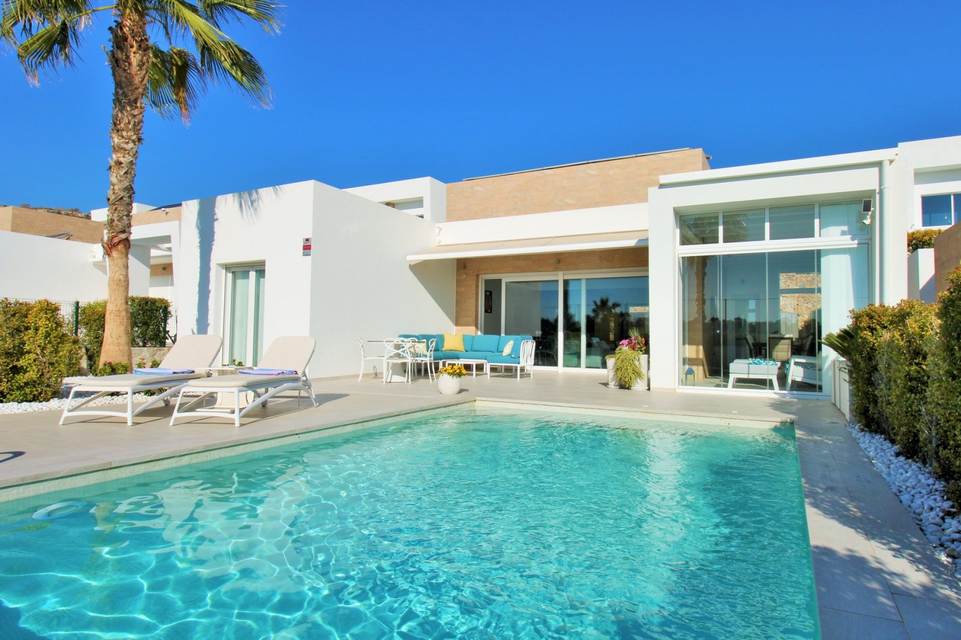 Resale - Villa -
3409 - La finca Golf