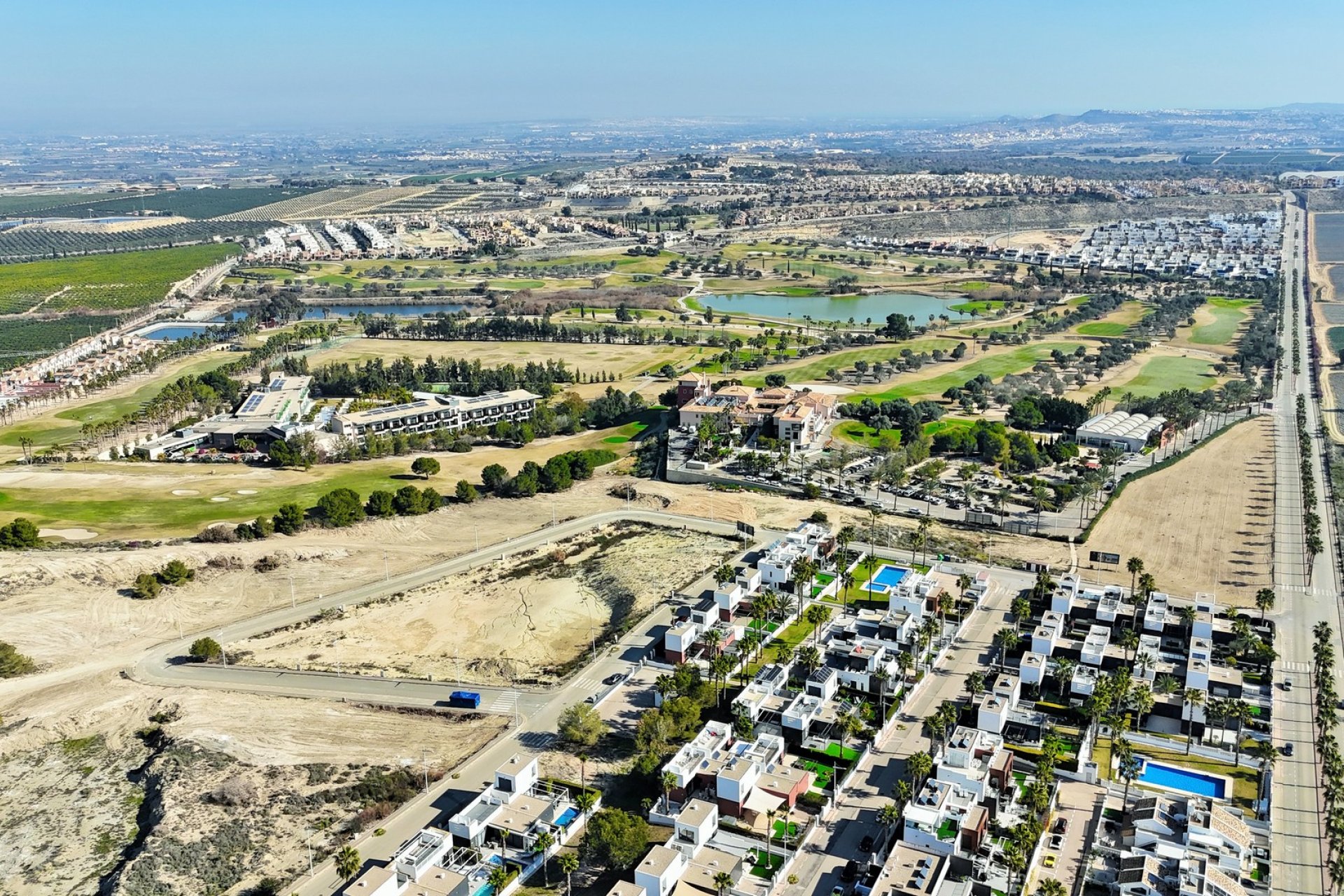Resale - Villa -
3409 - La finca Golf