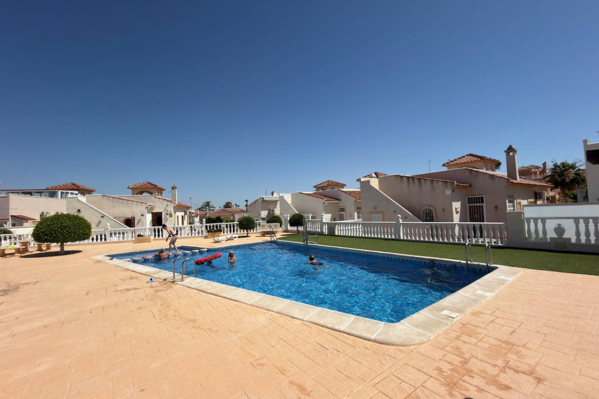 Resale - Villa -
3409 - Lo Crispin