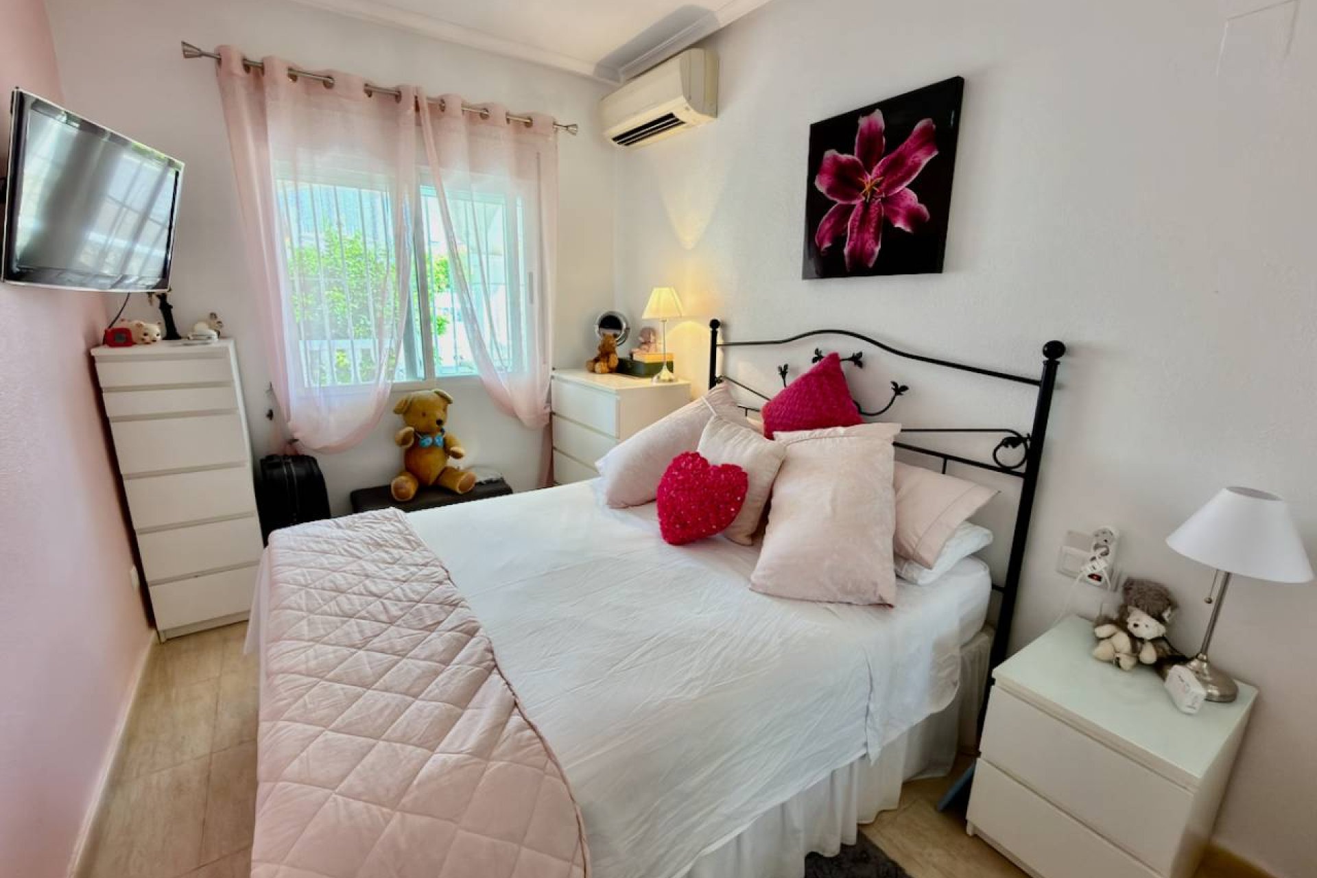 Resale - Villa -
3409 - Lo Crispin