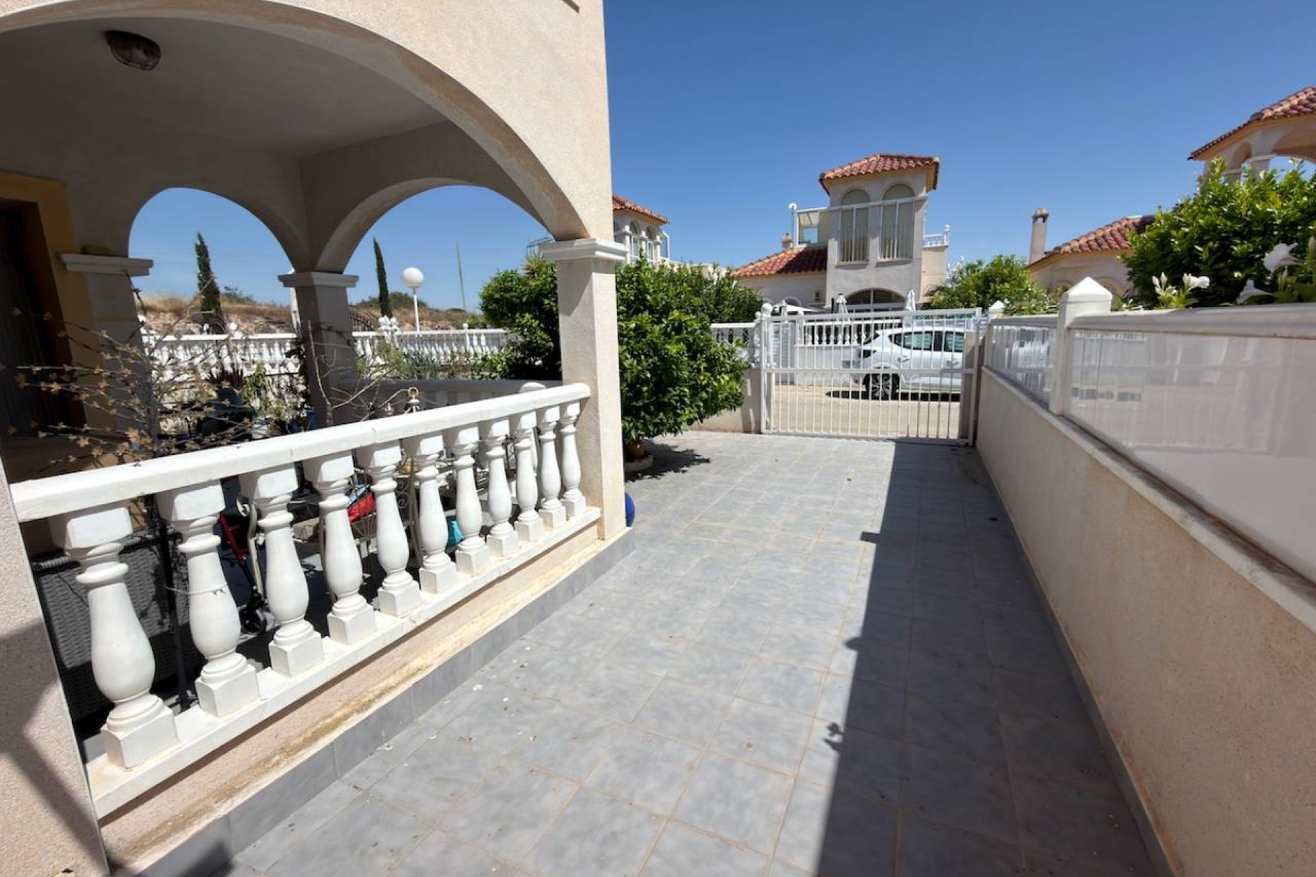 Resale - Villa -
3409 - Lo Crispin