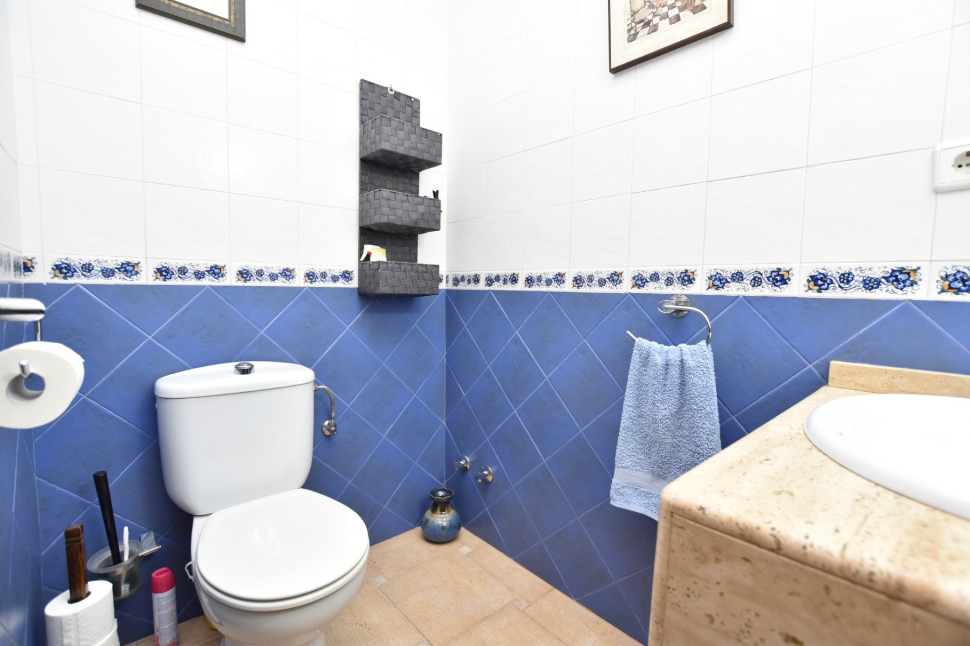 Resale - Villa -
3409 - Montemar